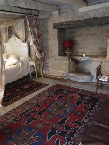 Le Moulin A Huile Bed & Breakfast Vailhourles Ngoại thất bức ảnh